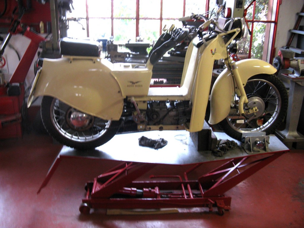 Brumana - riparazioni moto d'epoca a Cuveglio